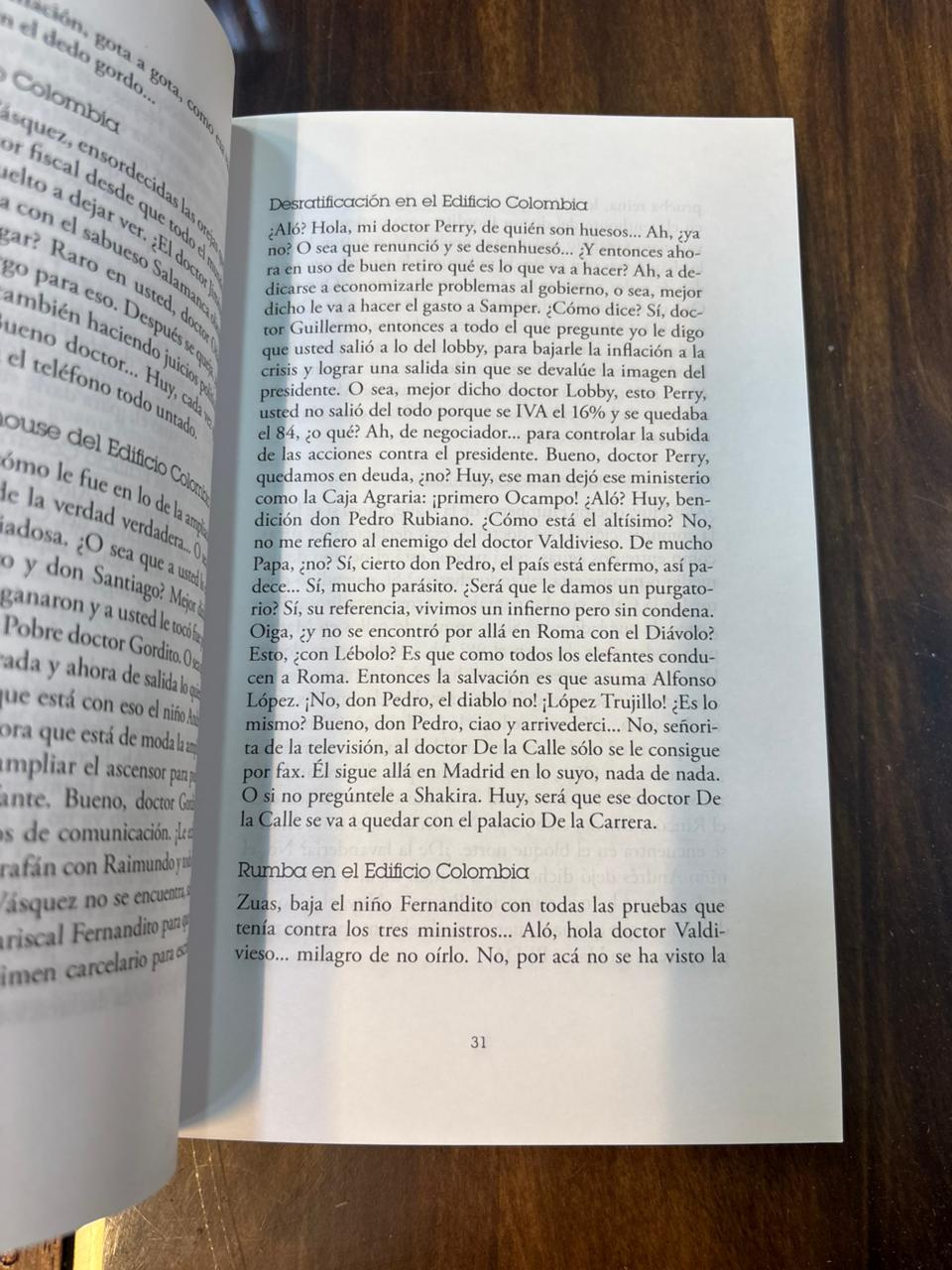 Edificio Colombia. Antología de los libretos de Quac, el Noticiero. Antonio Morales y Miguel Lozano