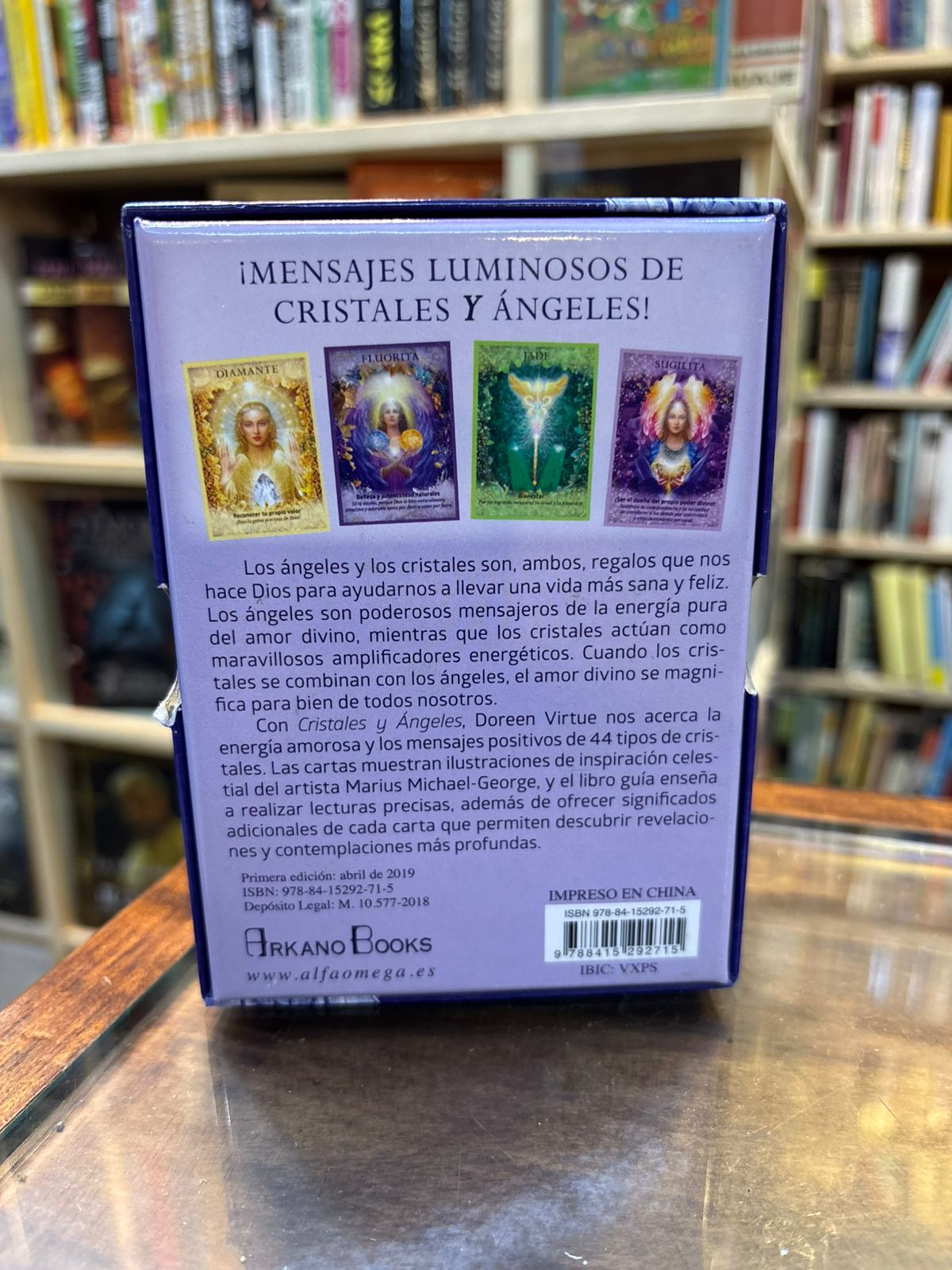 Cristales y Ángeles. Libro guía y 44 cartas oráculo. Doreen Virtue