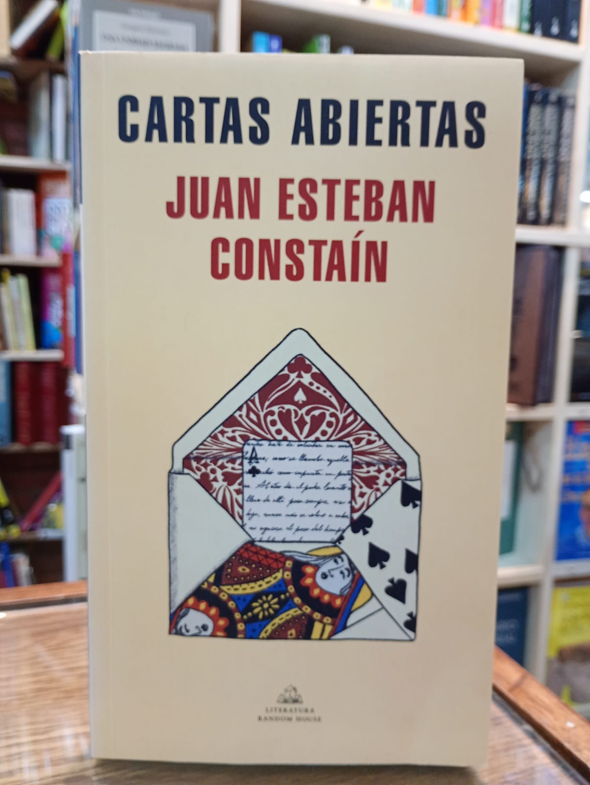 Cartas abiertas. Juan Esteban Constaín