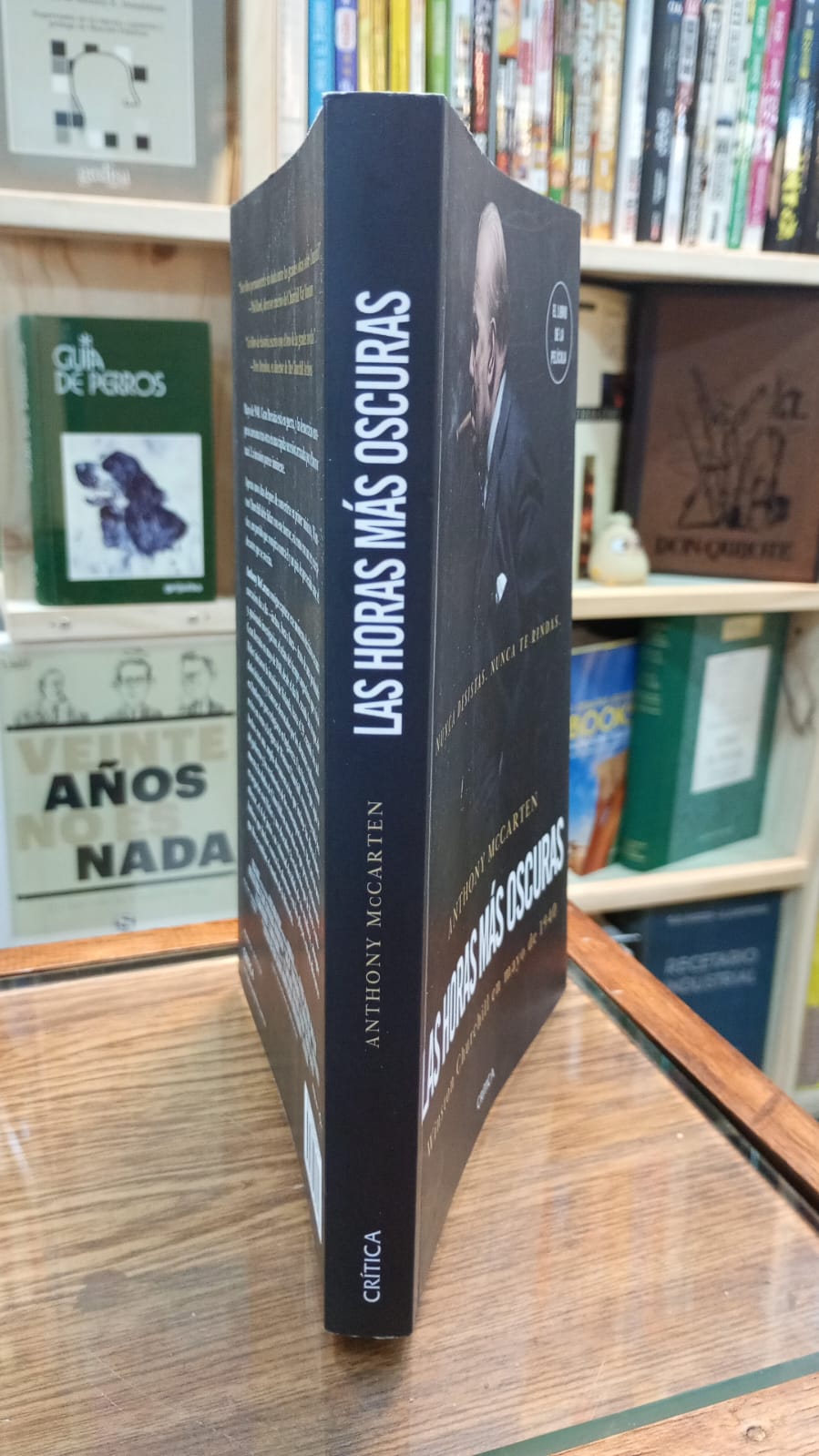 Las horas más oscuras . Anthony McCarten