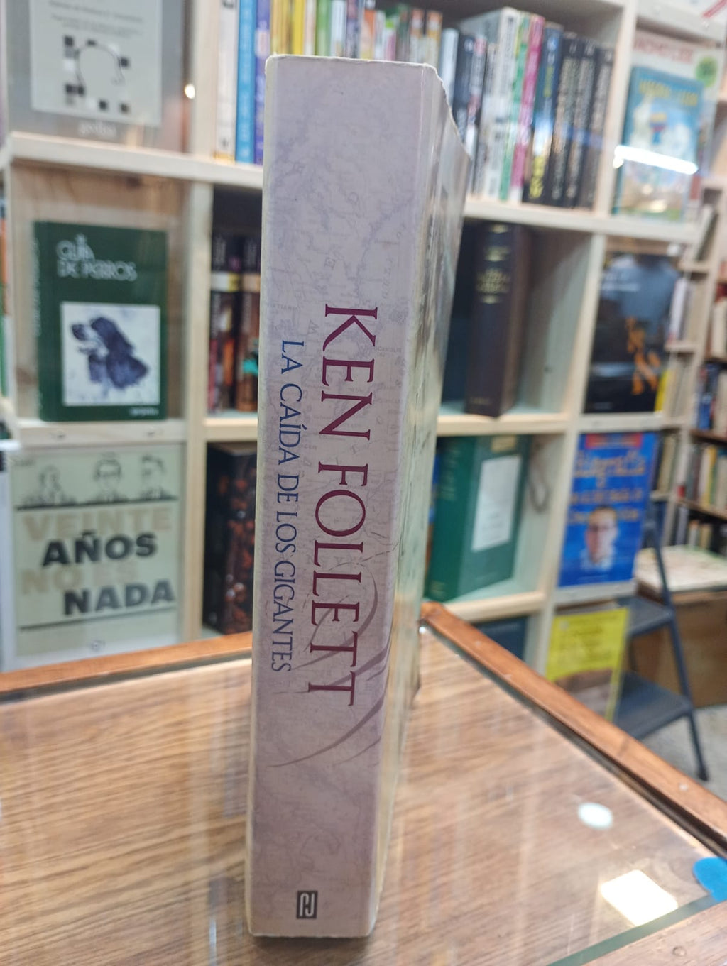 La caída de los gigantes. Ken Follett
