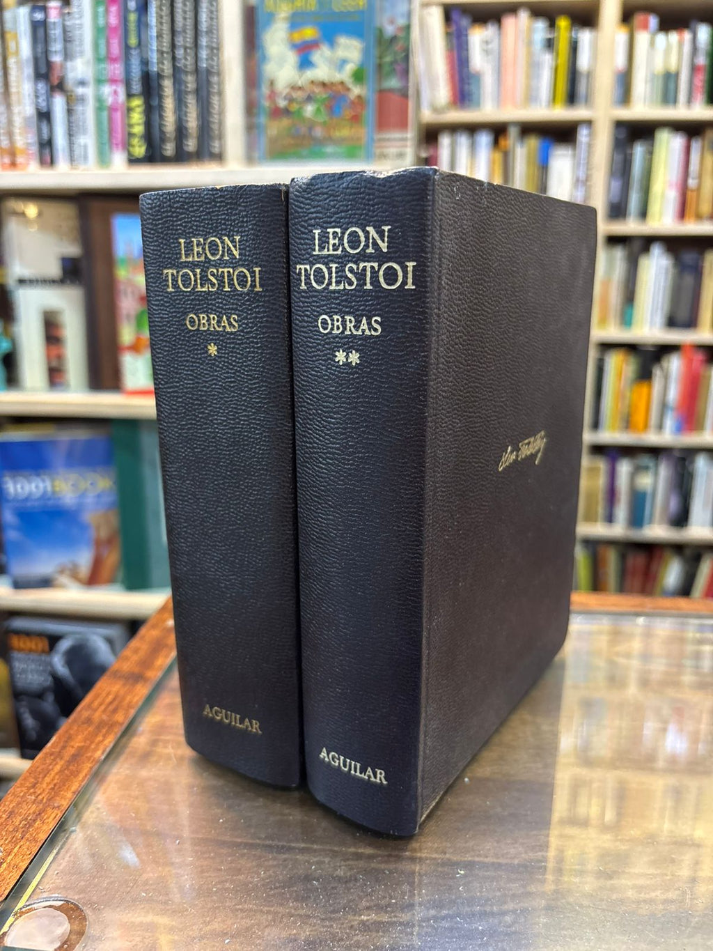 Obras de Leon Tolstoi (tomos I y II)