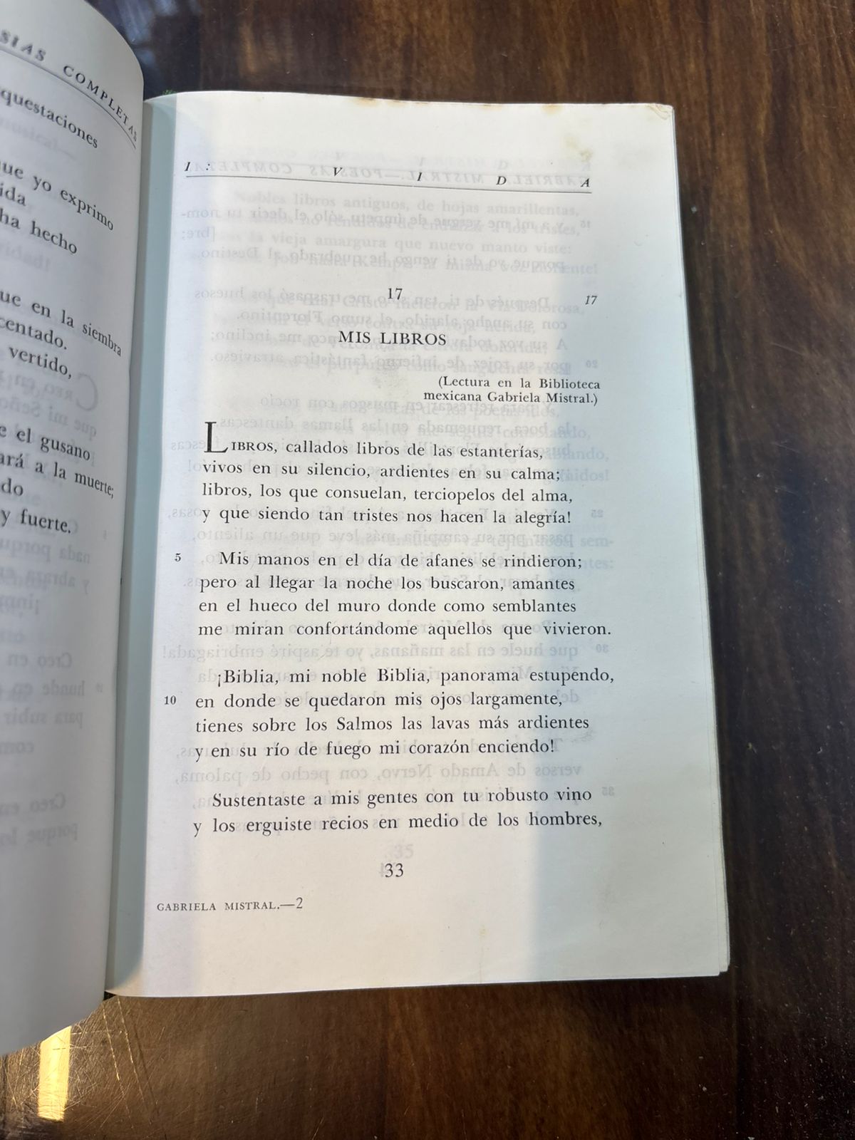 Poesías Completas de Gabriel Mistral.