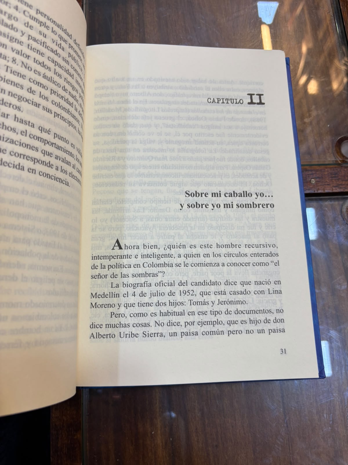 Biografía no autorizada de Álvaro Uribe Vélez