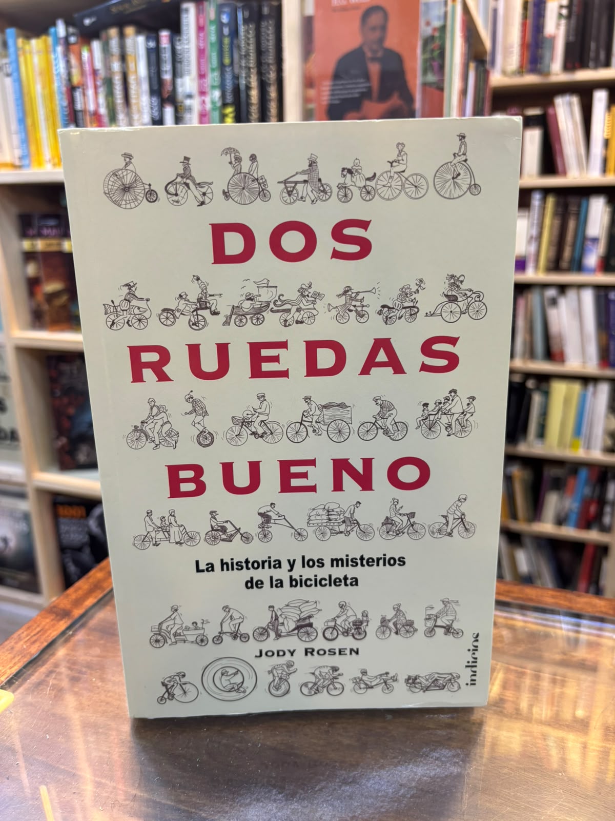 Dos ruedas: la historia y los misterios de la bicicleta