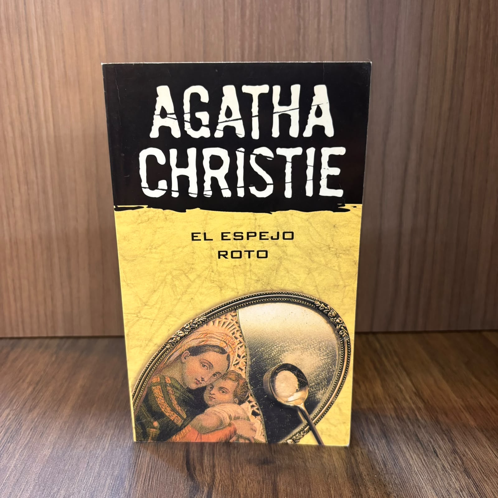 El espejo roto