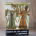 Puerta de los leones y laberinto