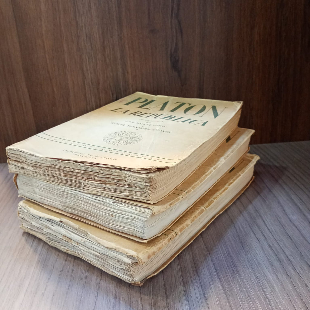 La República (3 Tomos) Edición bilingüe