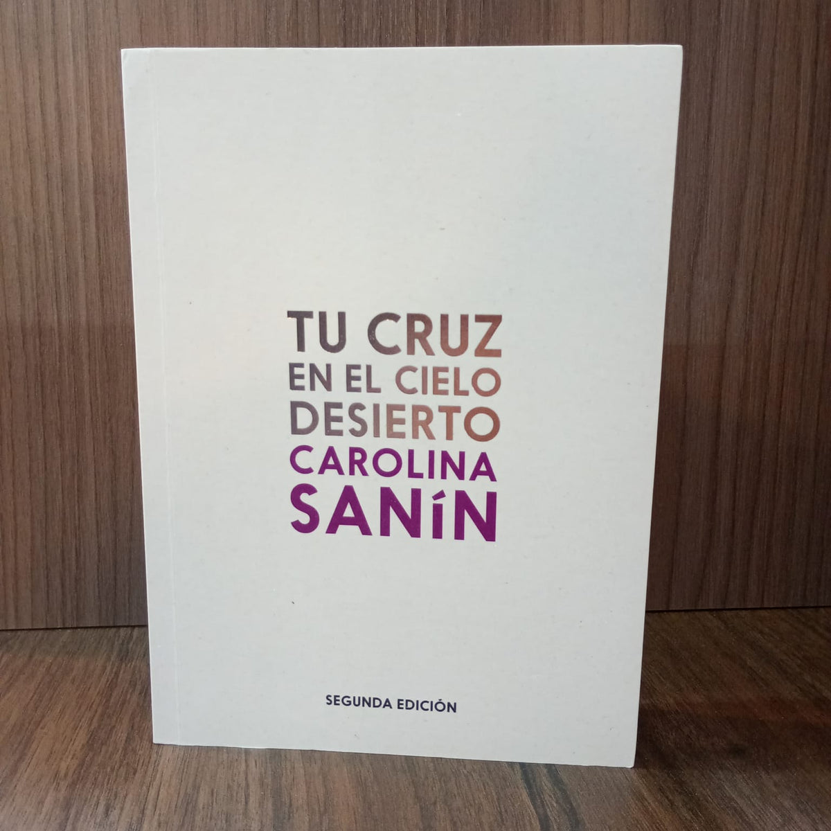 Tu cruz en el cielo desierto