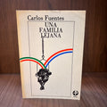 Una familia lejana