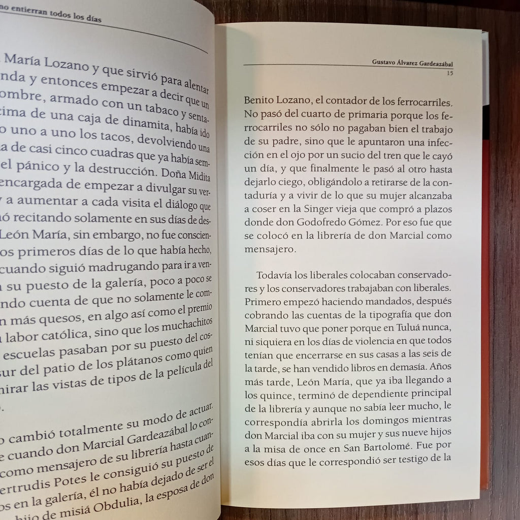 Cóndores no entierran todos los días